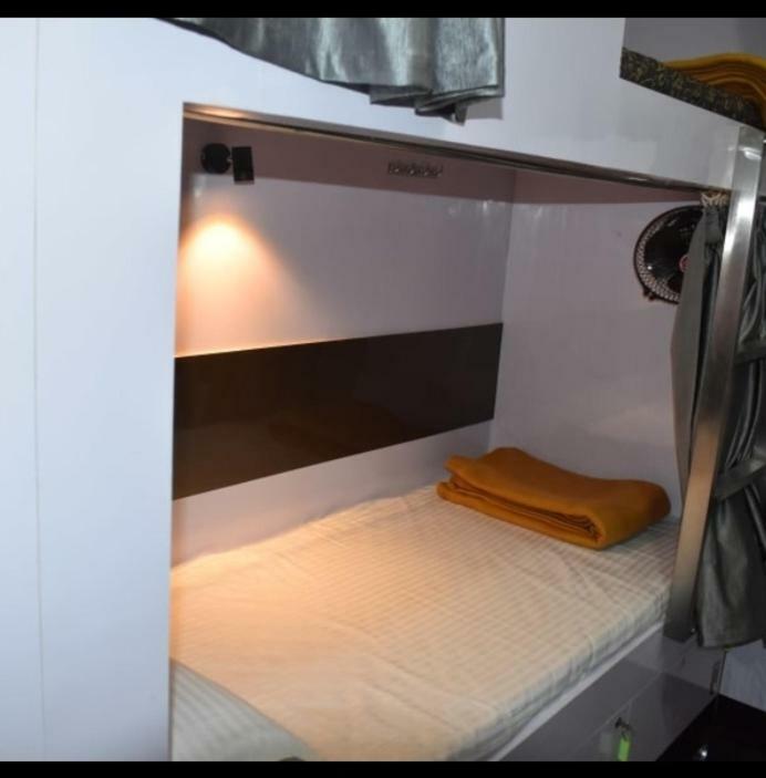 Hostel The Address