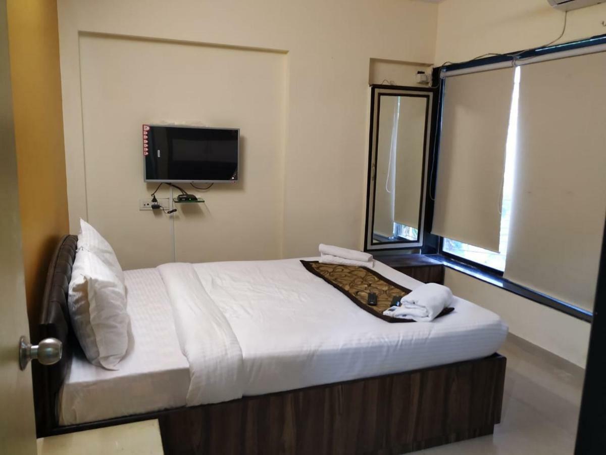 Hotel Lalsai Residency Andheri 3*