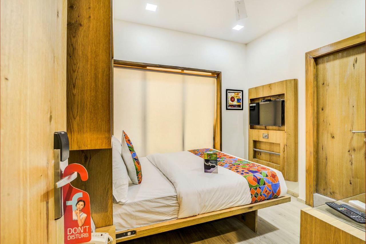Hotel Fabhotel Midaas Comforts Mumbai