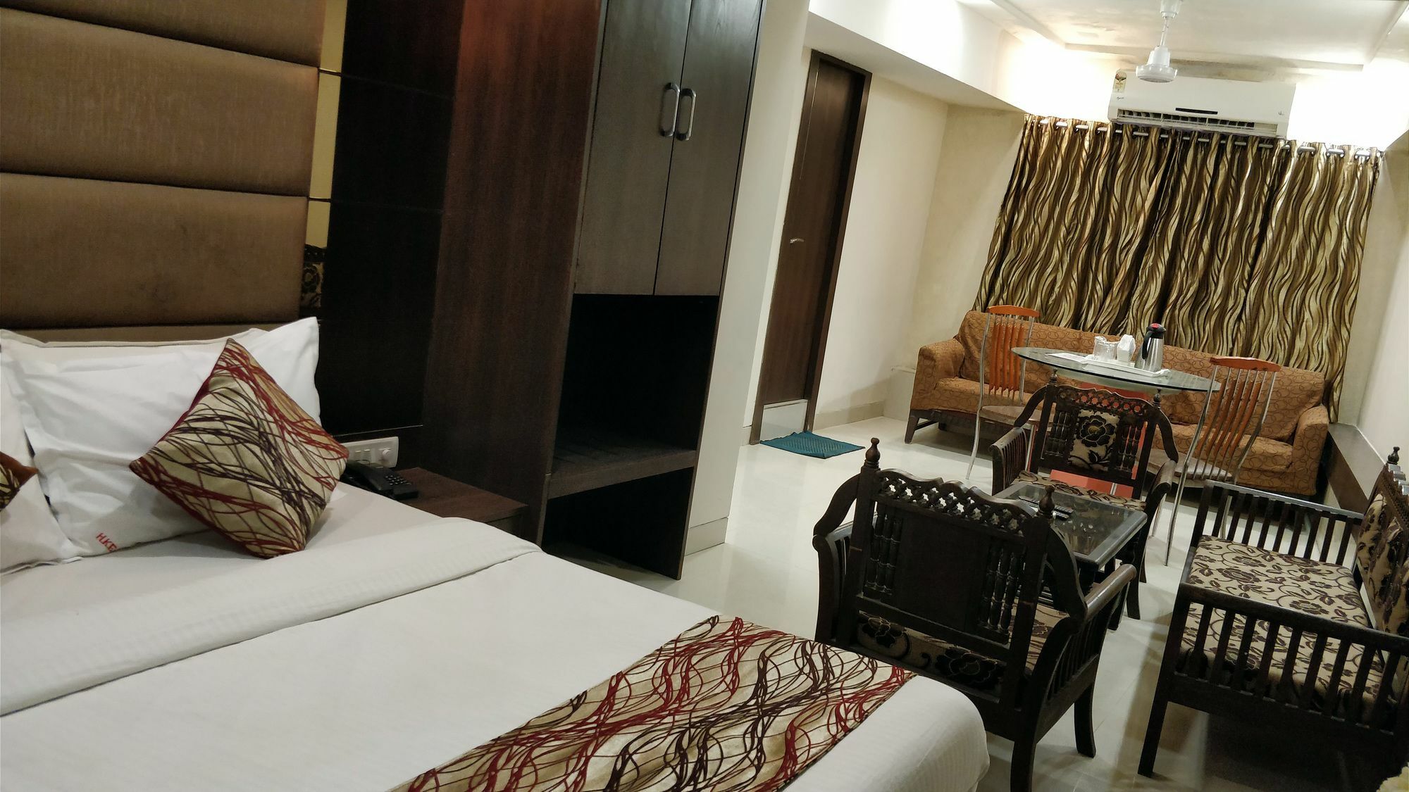 Kamran Residency-near Us Embassy 3* Mumbai