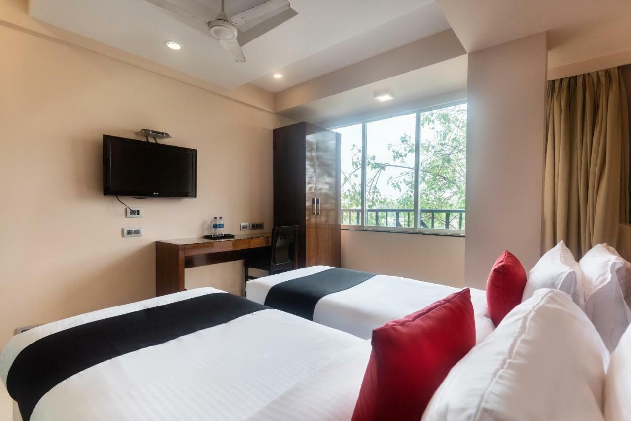 Capital O 44192 Elite Peak Hotel Mumbai