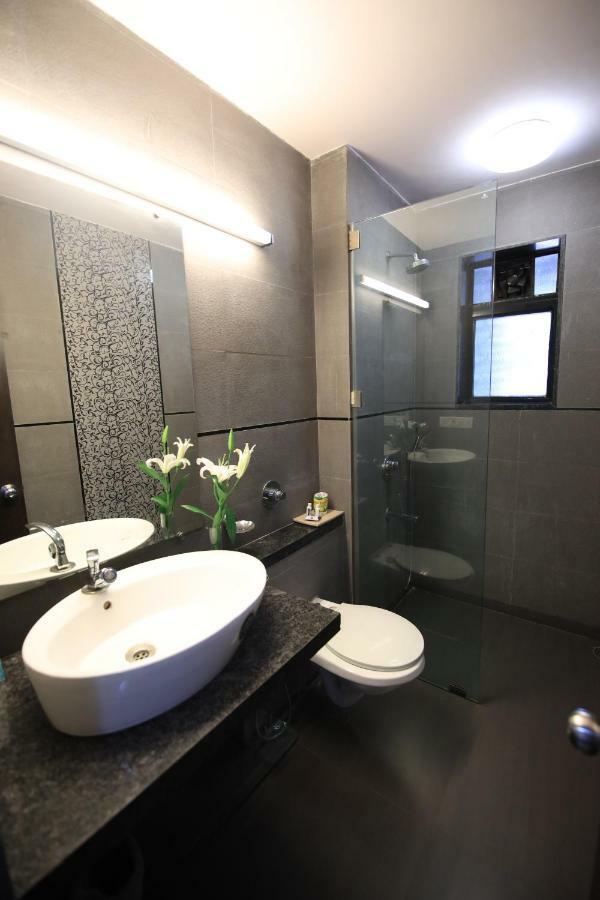 Bed & Breakfast Landmark Bollywood Design