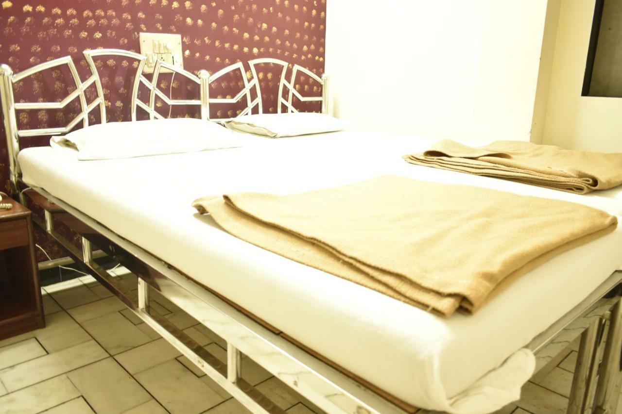 Popular Palace Hotel 2*