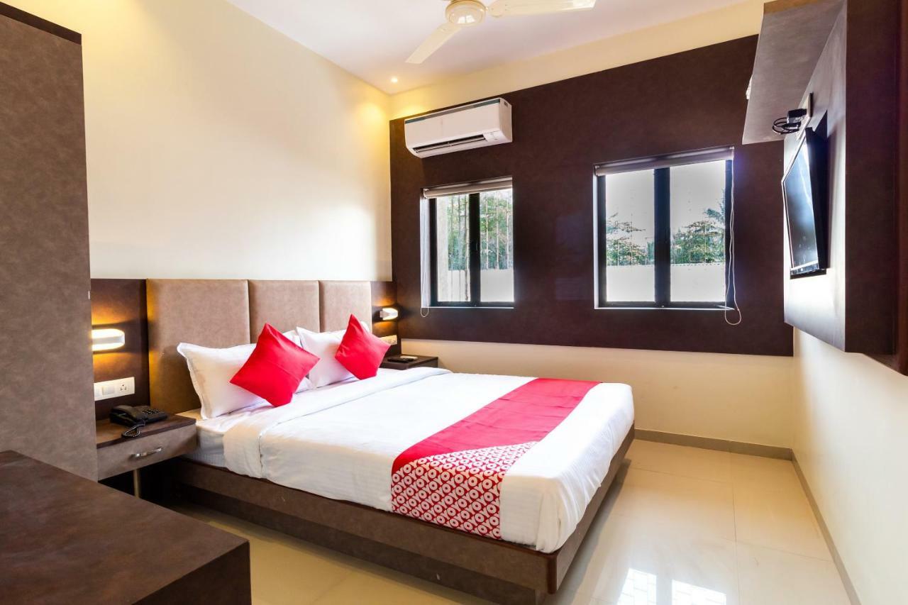 Hotel West 3*