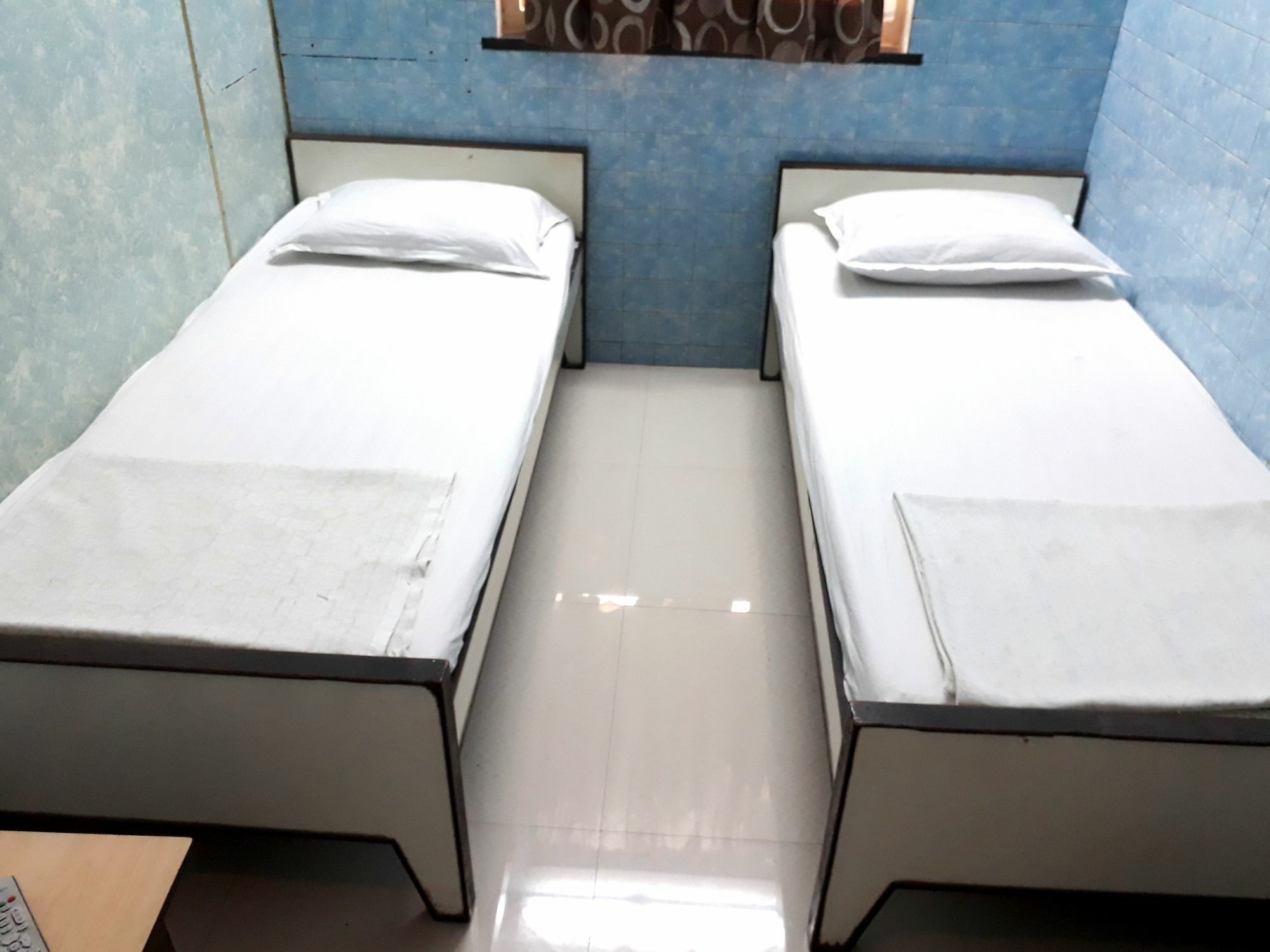 Guest house Milan Mumbai