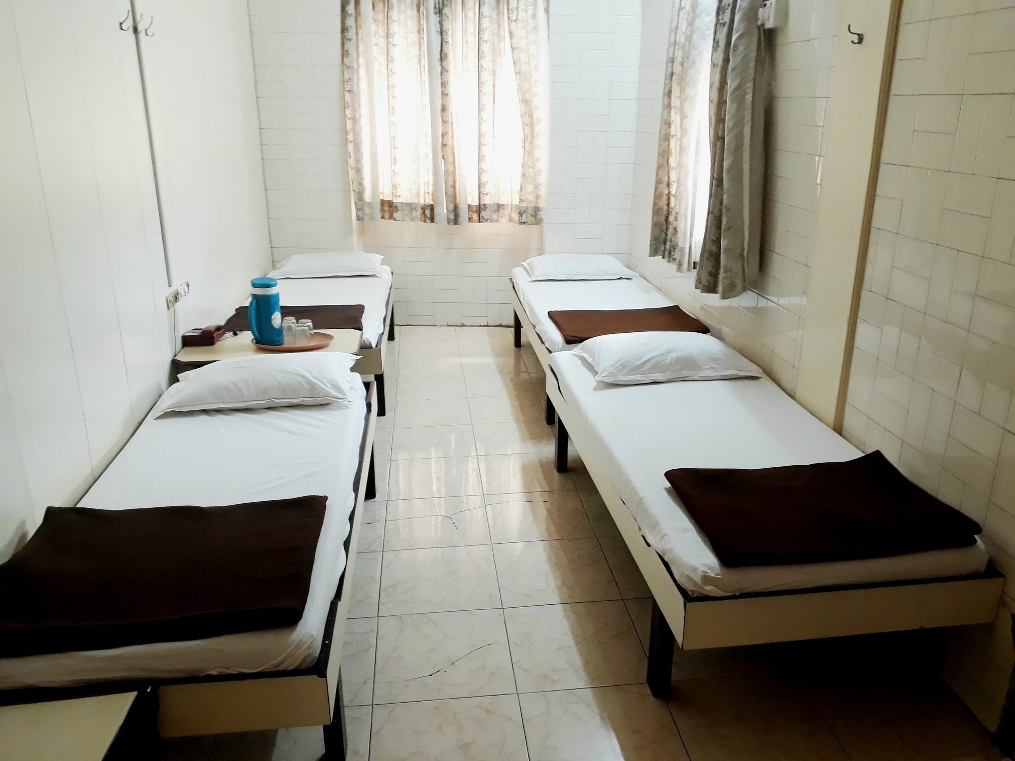 Milan Guest house Mumbai