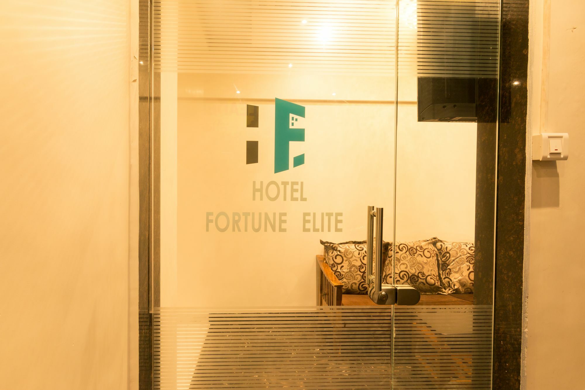 Fortune Elite - Andheri Hotel