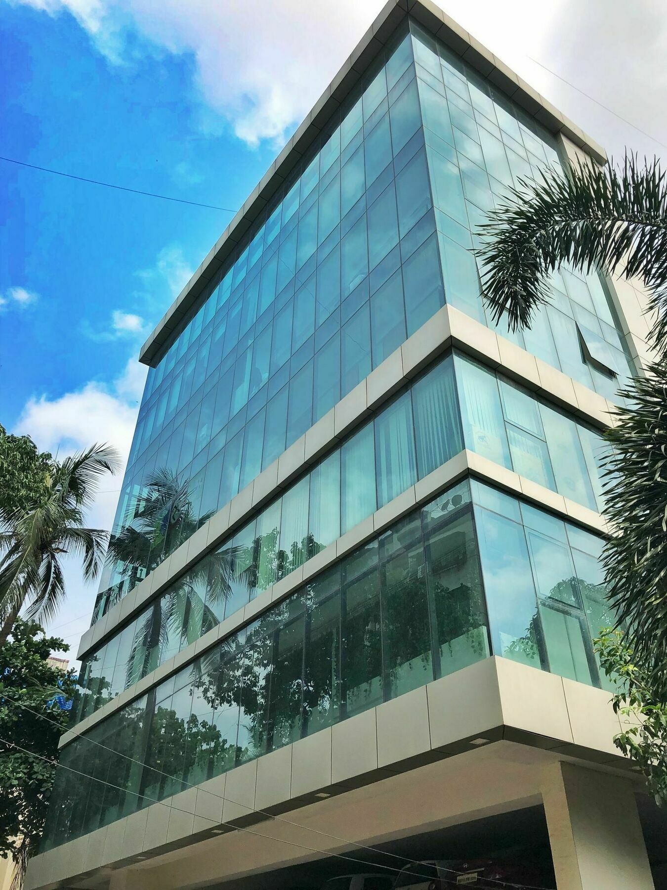 Astropods Airport, Mumbai. Guest house Mumbai