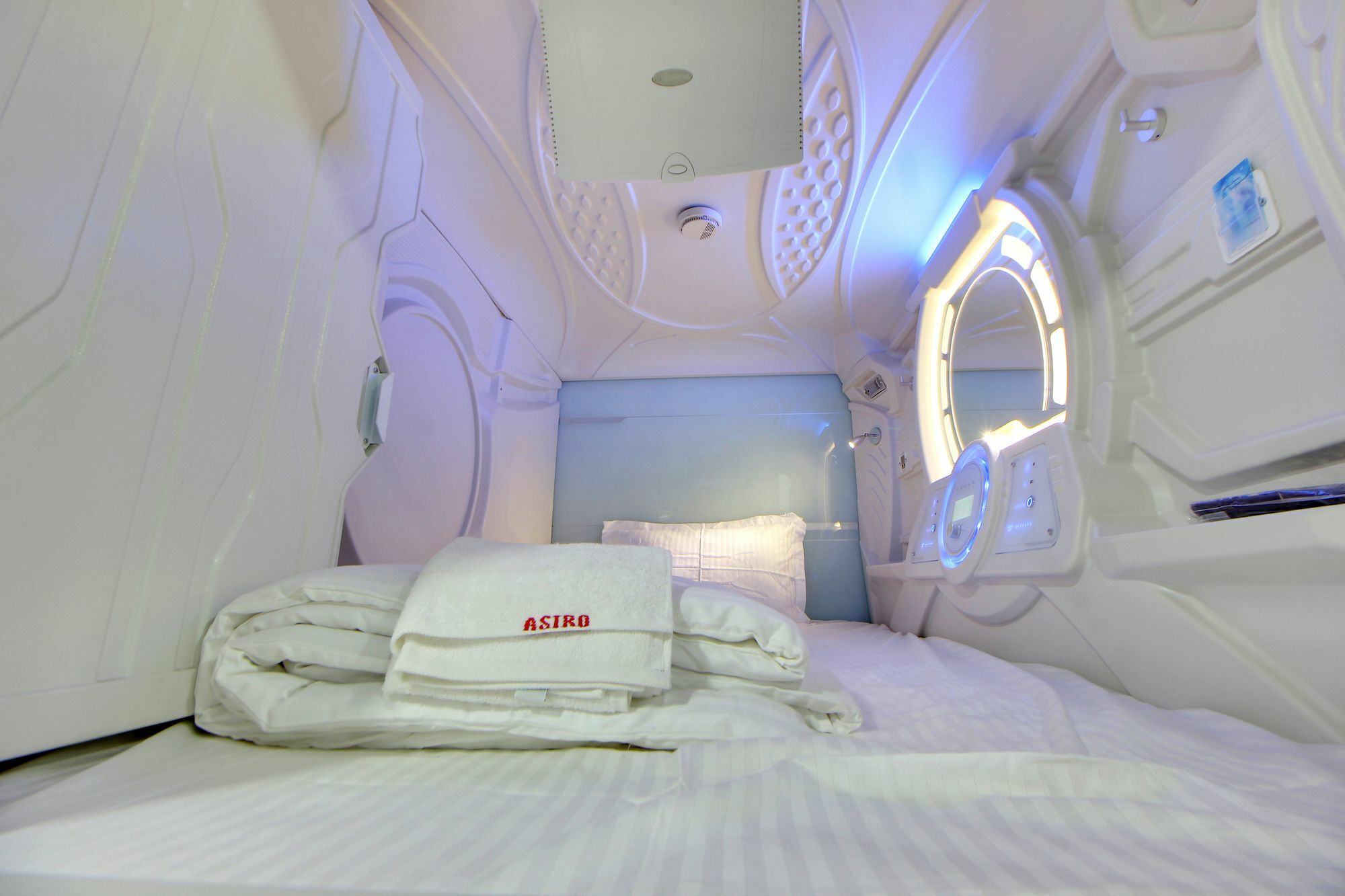 Astropods Airport, Mumbai. Guest house Mumbai