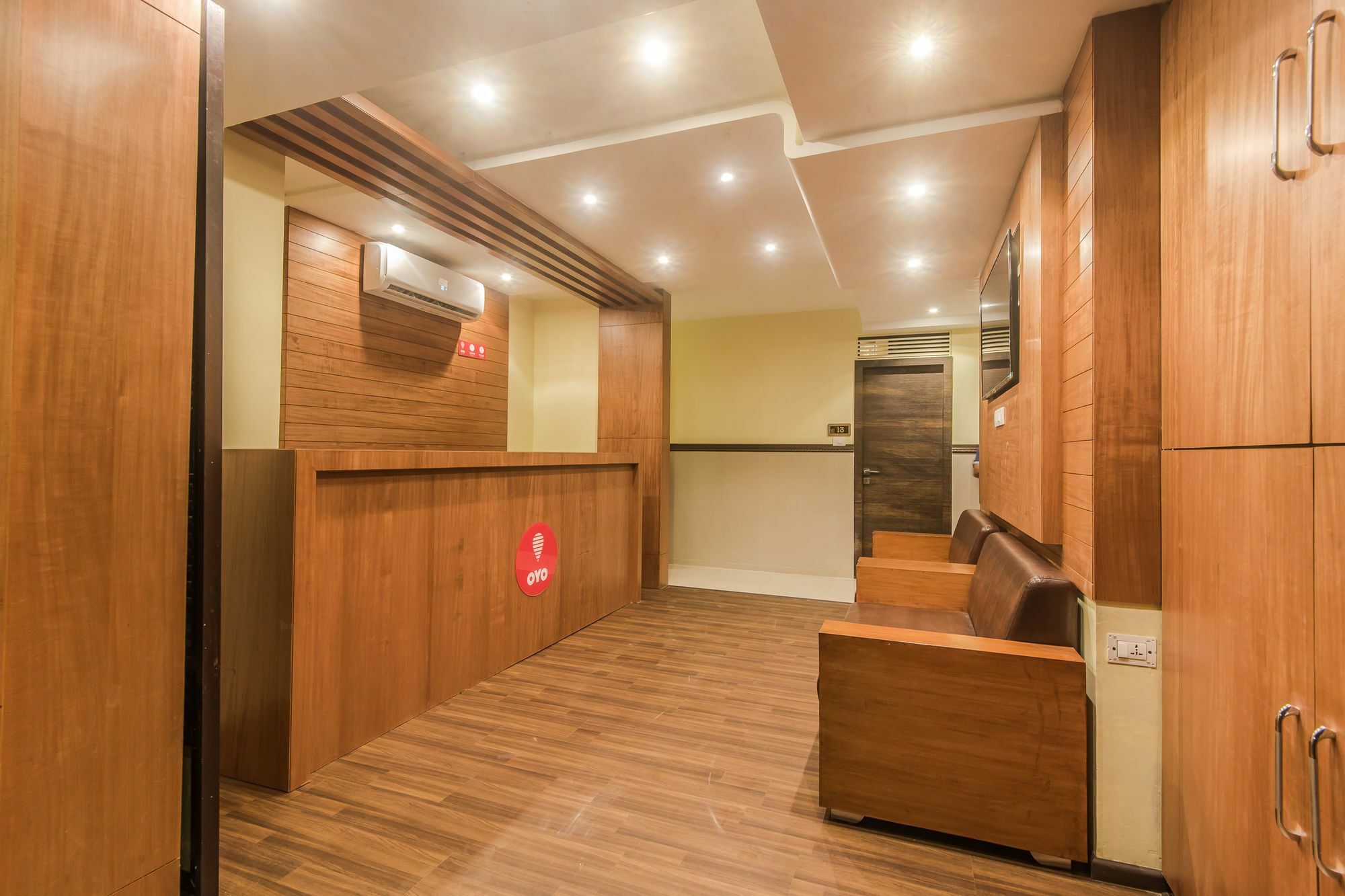 Oyo 9187 Adlon International 3* Mumbai