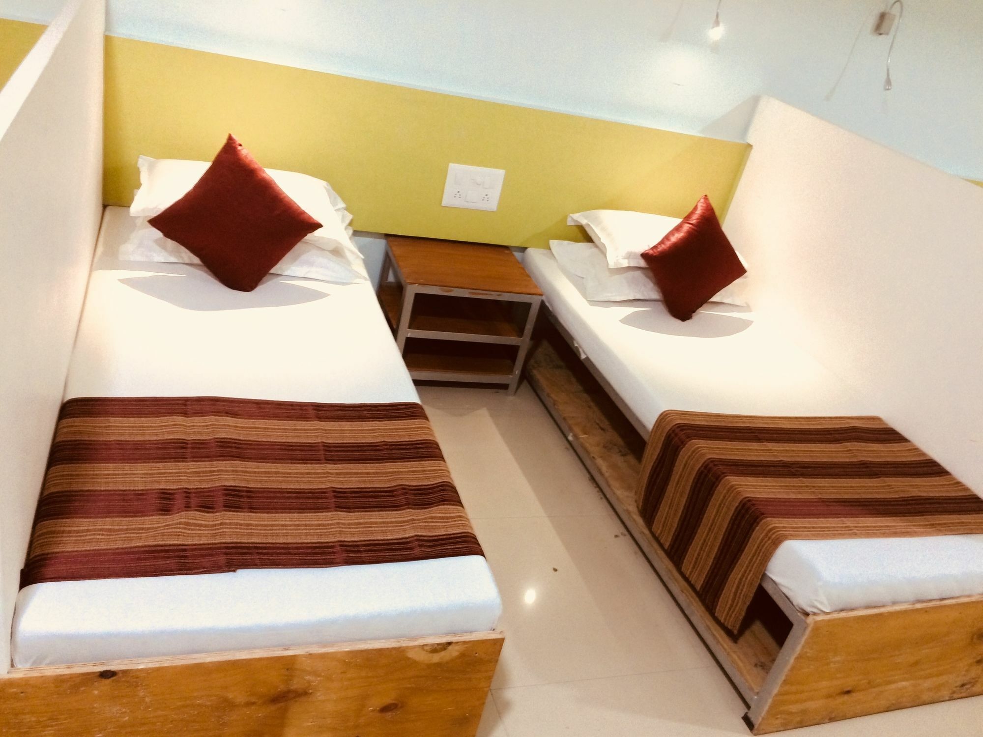 Hotel Shubham Parle Mumbai