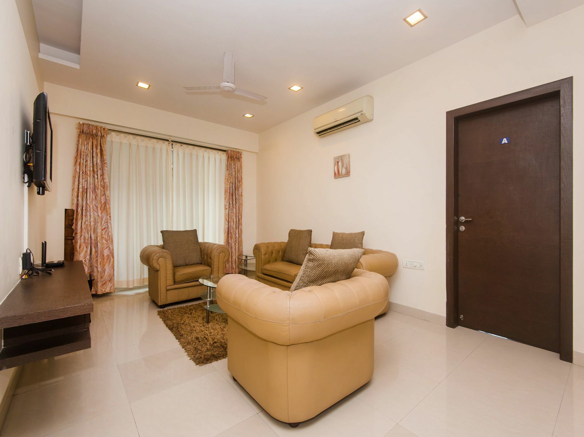 Oyo 20015 Silverkey Bandra East Bkc Bandra 3*