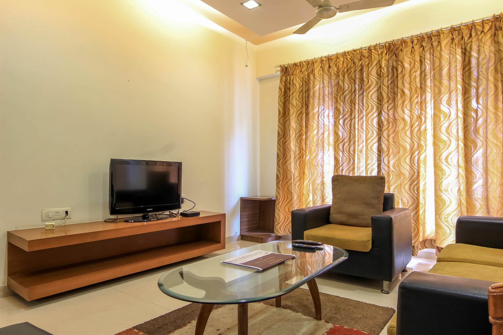 Hummingbird - Saiprasad Apartment