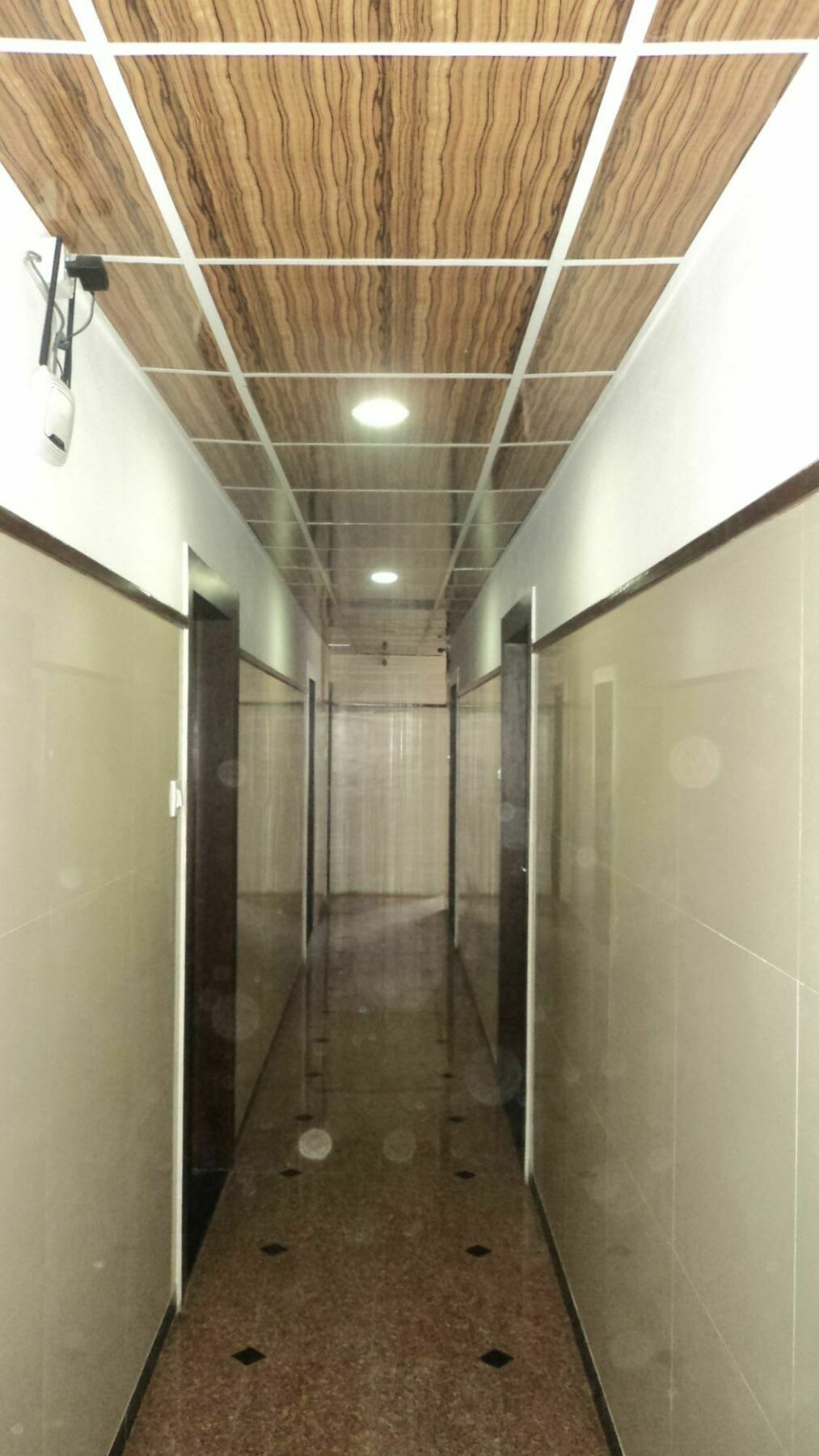 Hotel Celeste Colaba 2*