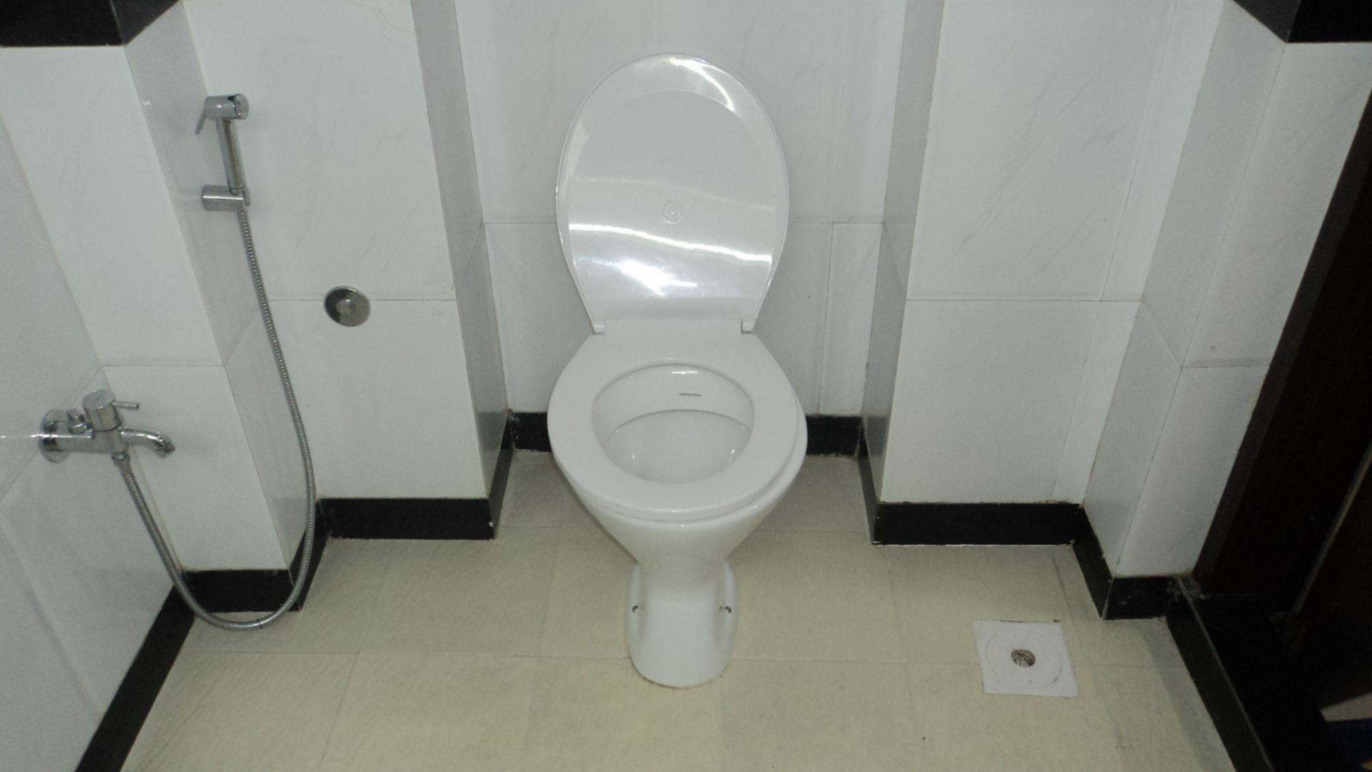 Celeste Colaba Hotel 2*