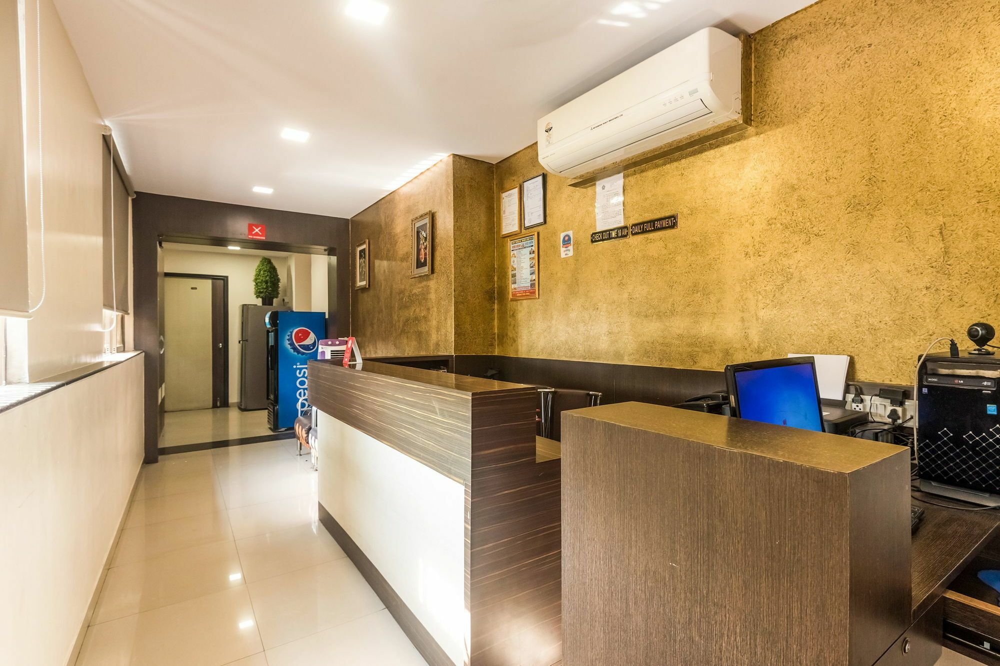 Minerva Residency * Mumbai