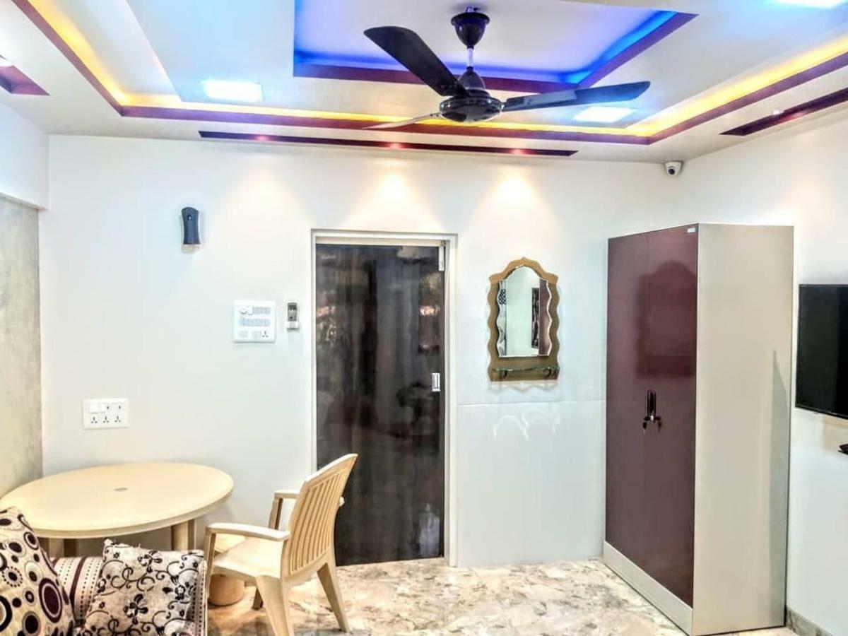 Cozy Furnished One Block From The Ocean *