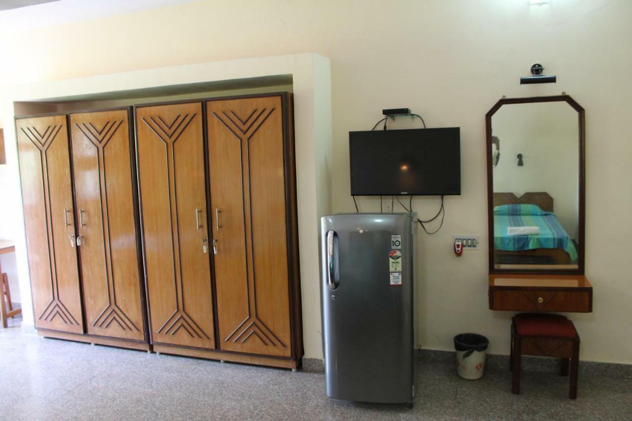 Ywca International Centre Hotel 3*