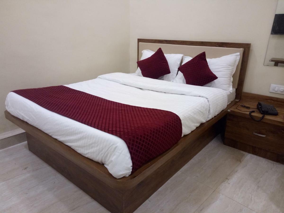 Hotel Golden Lake Mumbai