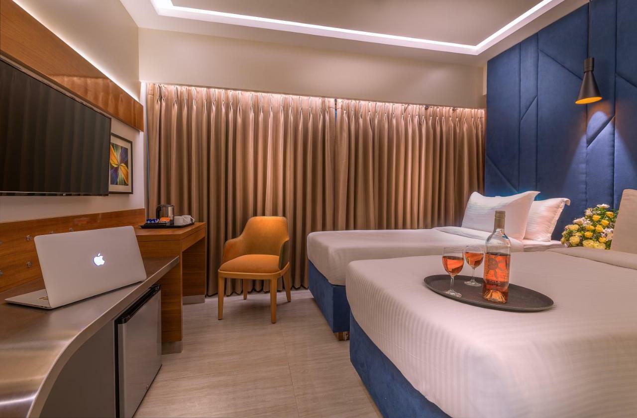Metropole 3* Mumbai