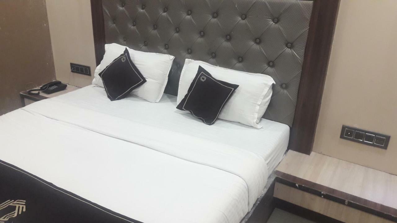 Shine Hospitality Hotel 2*