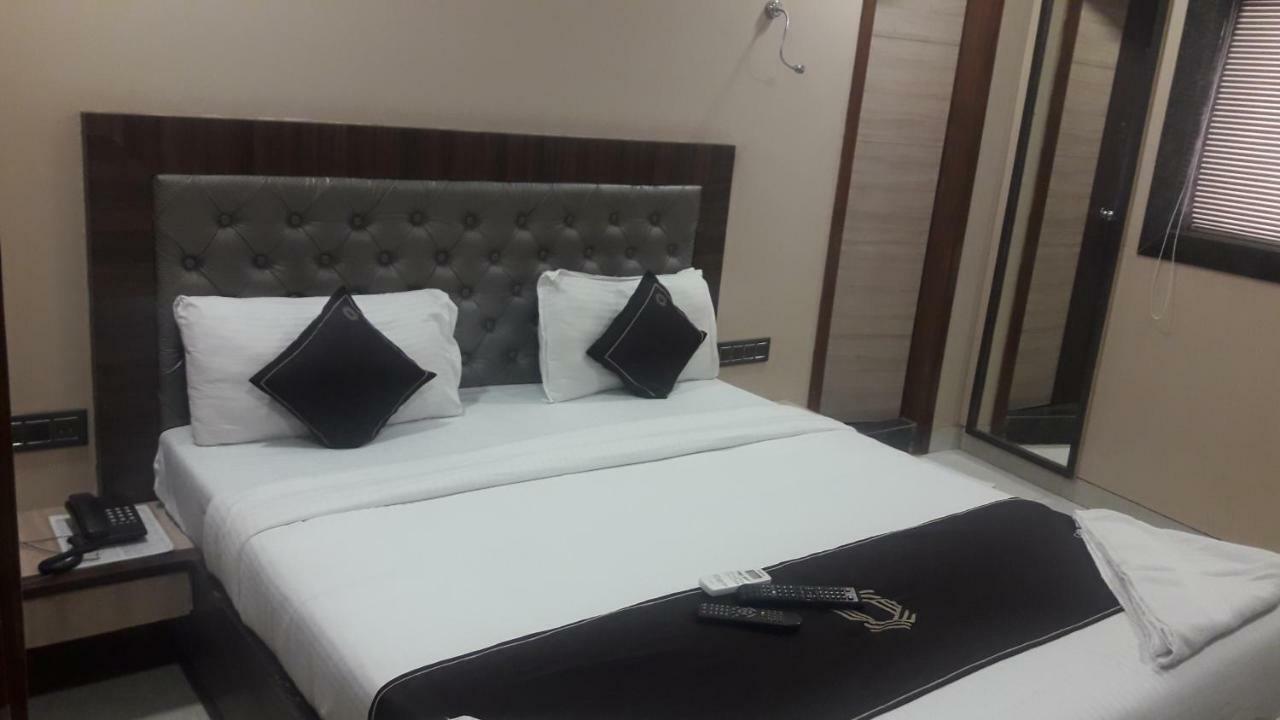 Shine Hospitality 2*