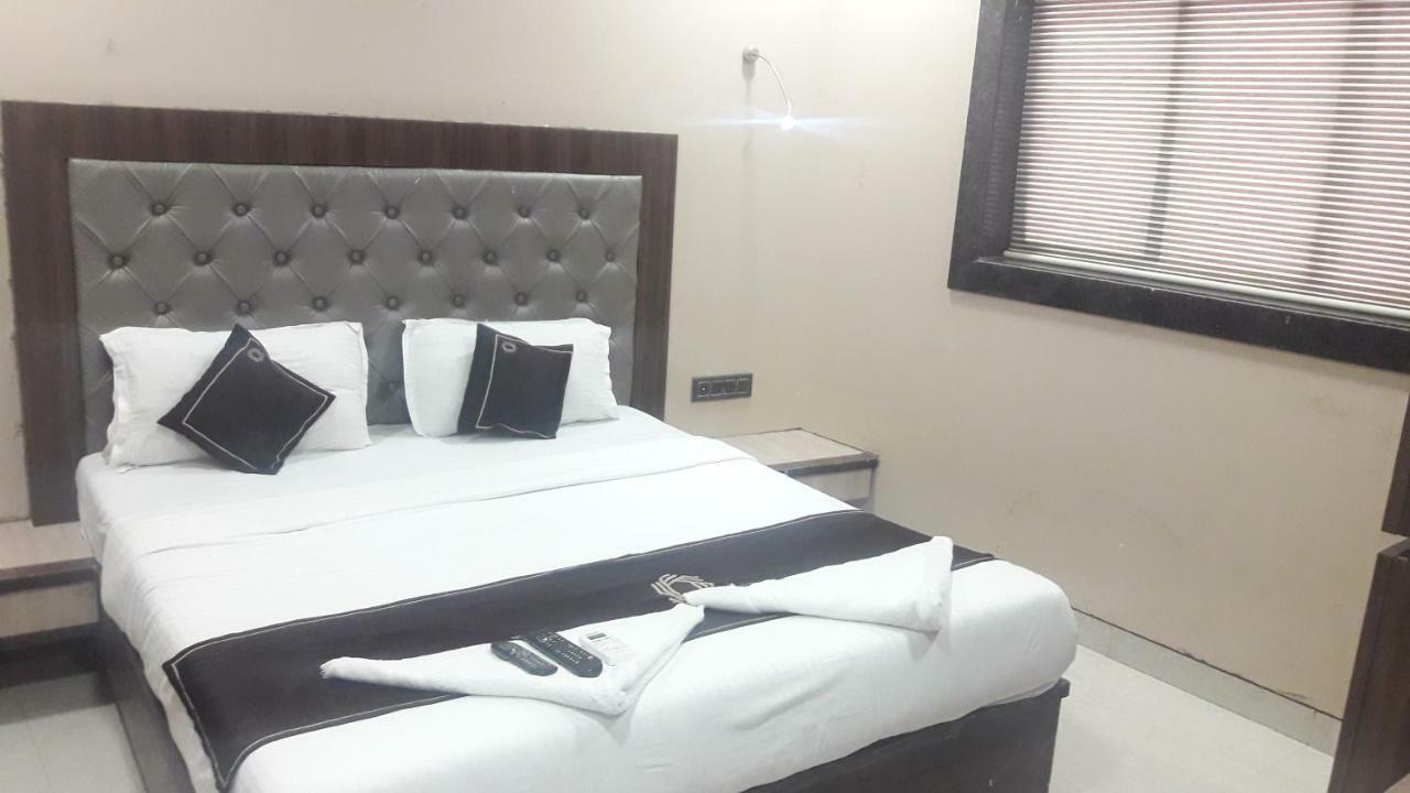 Hotel Shine Hospitality Mumbai