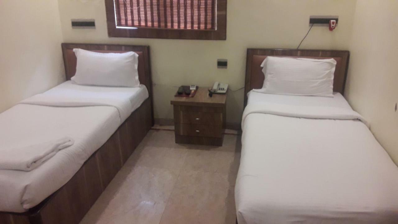 Hotel Shine Hospitality