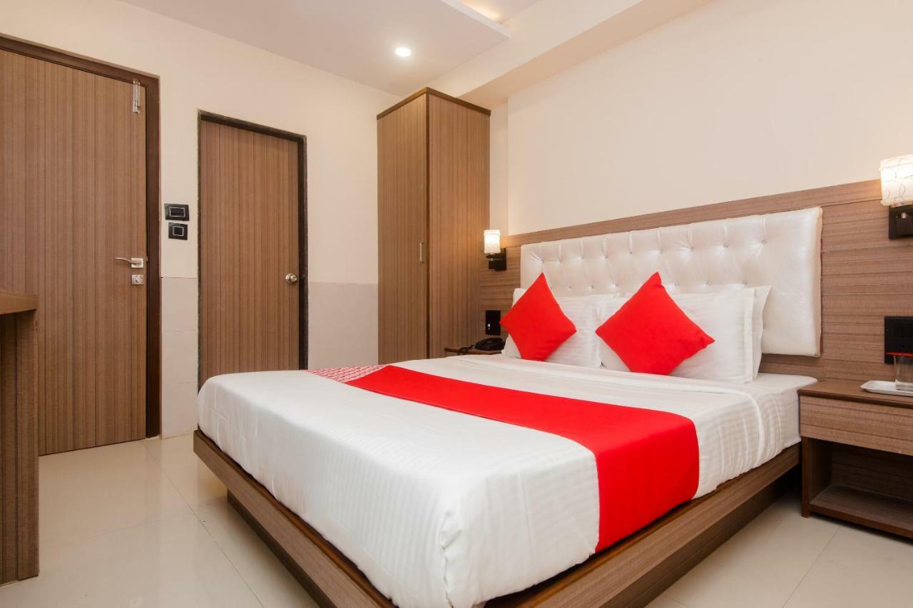 Oyo 6719 Atlas Grand Mumbai