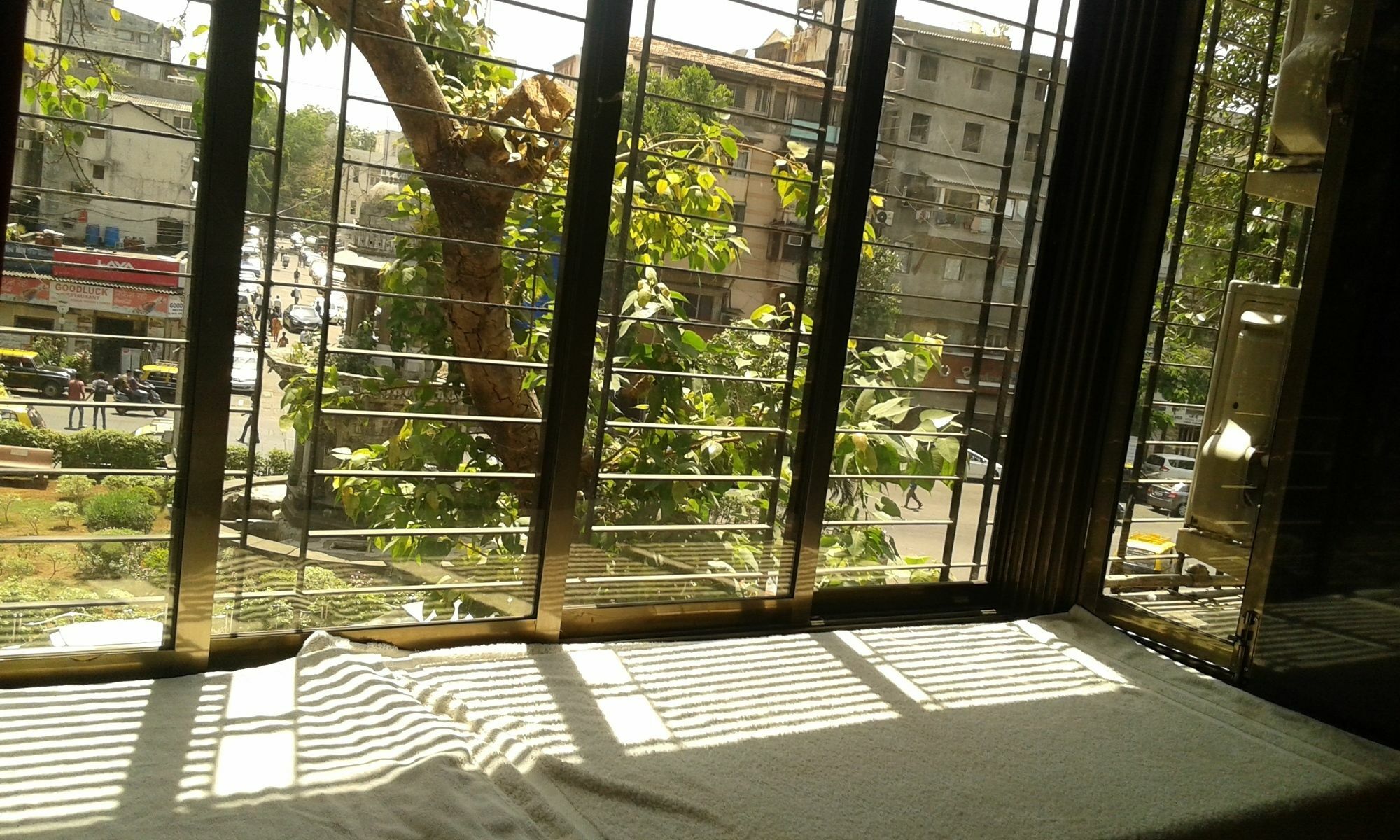 Hotel Popular Palace Mumbai