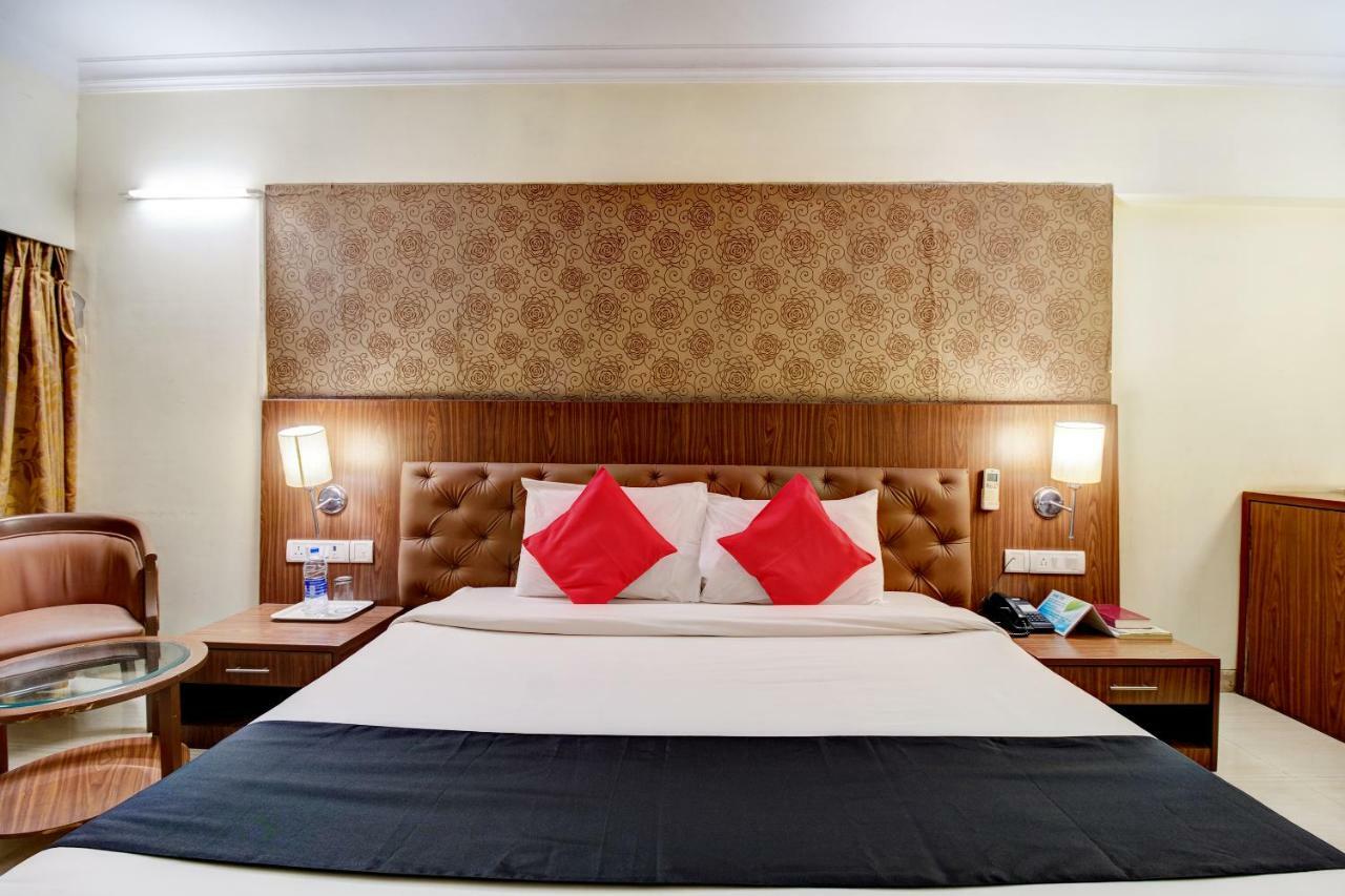 Capital O 48073 K Star Hotel Mumbai