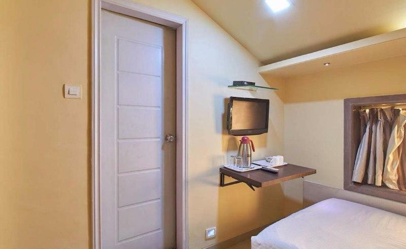 Gold Coast Guest house Mumbai