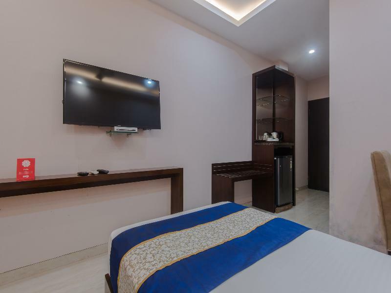Oyo Flagship 15439 Colaba Hotel Mumbai