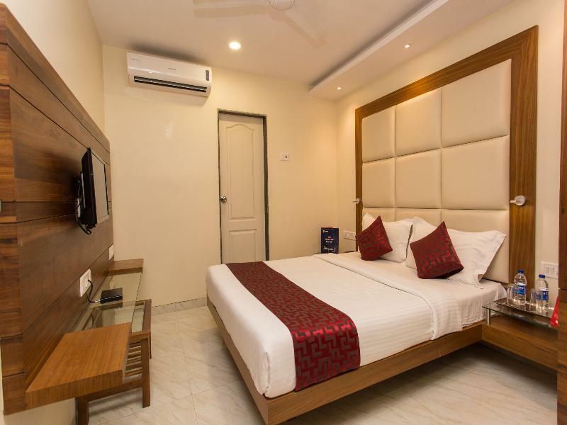 Hotel Oyo 8872 Address 3*