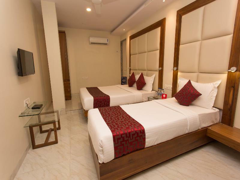 Oyo 8872 Address Hotel Mumbai