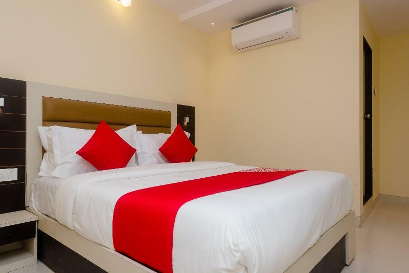 Hotel Fabexpress Embassy - Nr Bkc