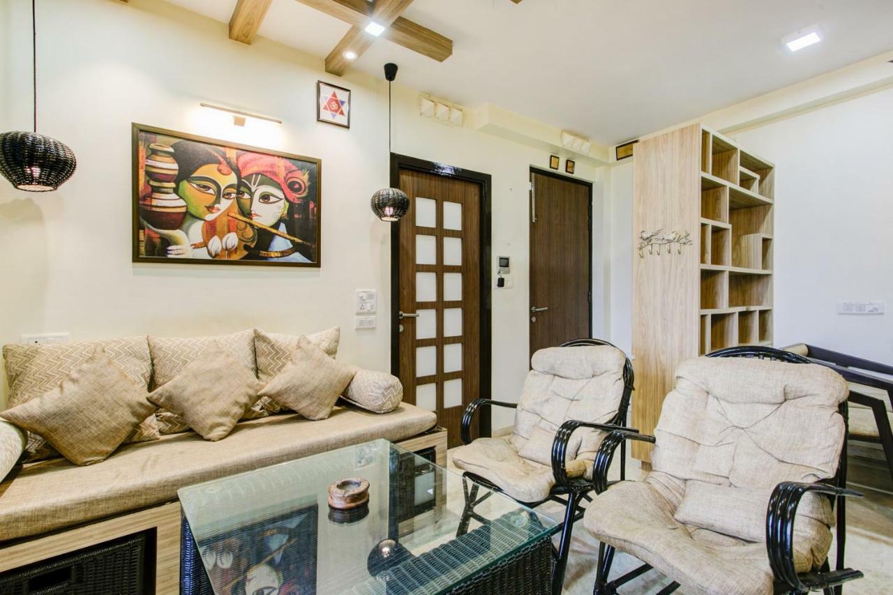 Elegant 1bhk In Hiranandani, Mumbai