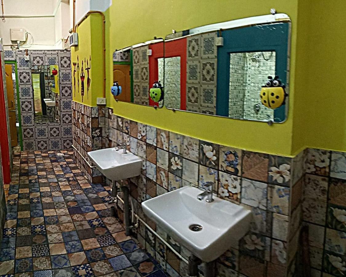 Salaam Namastey Backpackers Hostel *