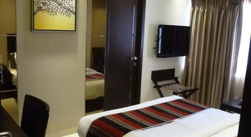 Manama Hotel Mumbai