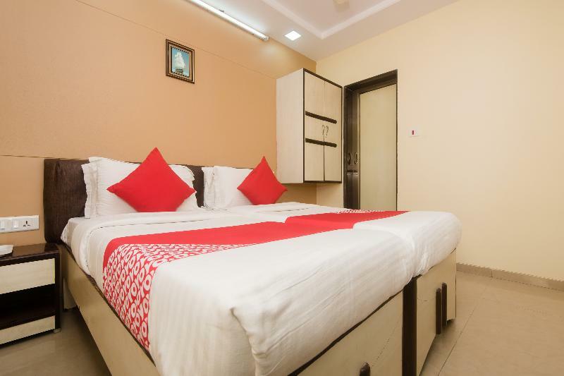 Hotel Oyo 7151 Kalpana Palace