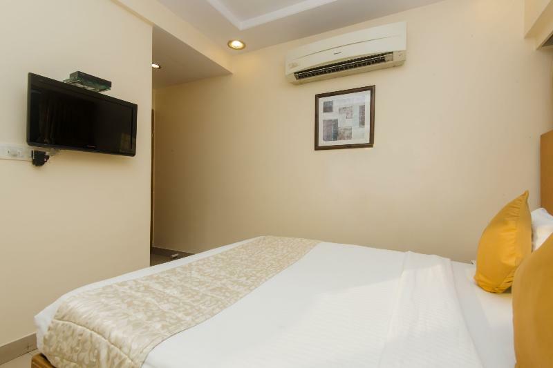 Hotel Oyo 10007 Grace Residency 2*