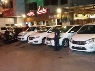 Hotel Lucky Bandra 3*