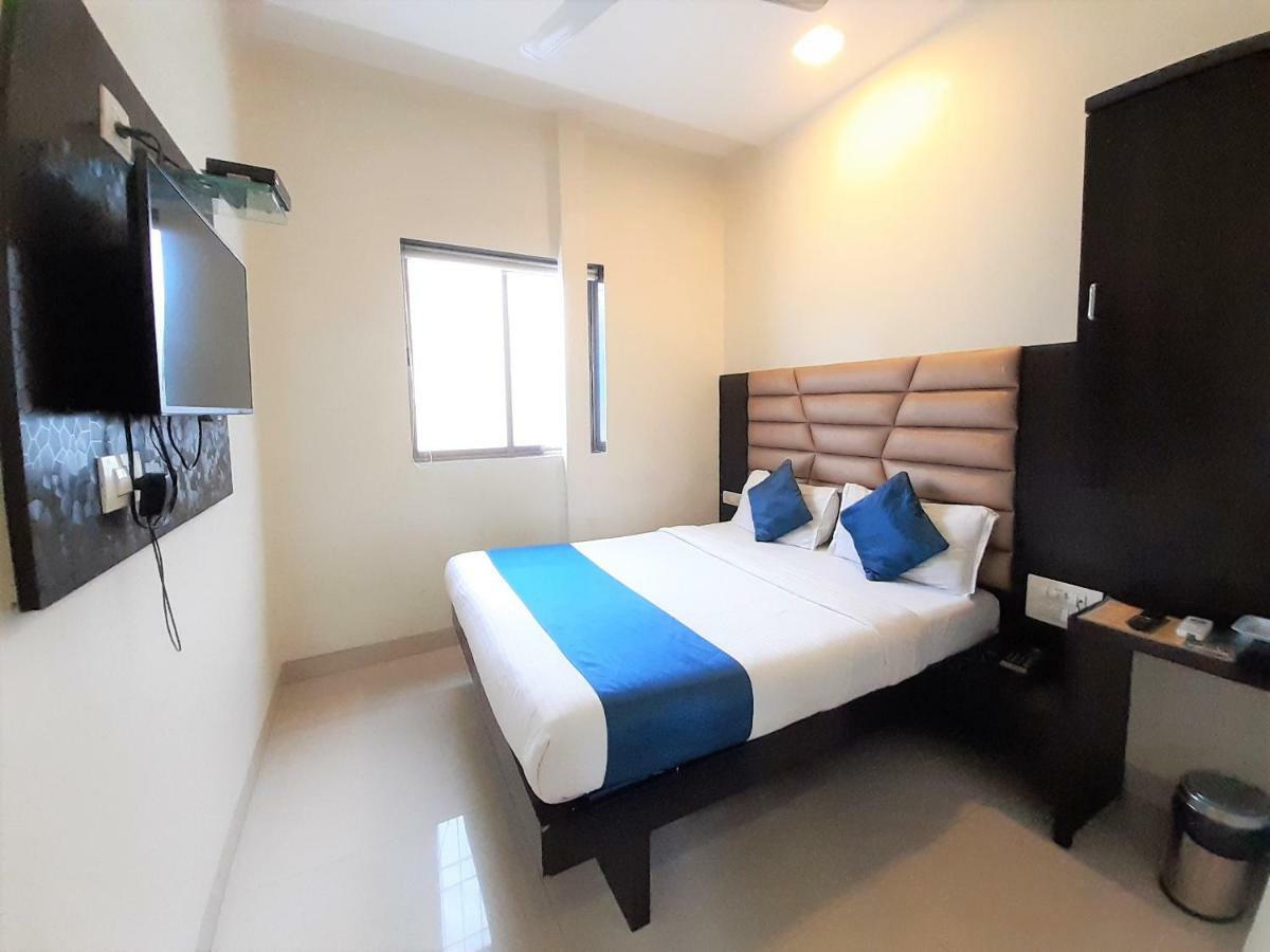 Hexa Adnoc Hotel 2*