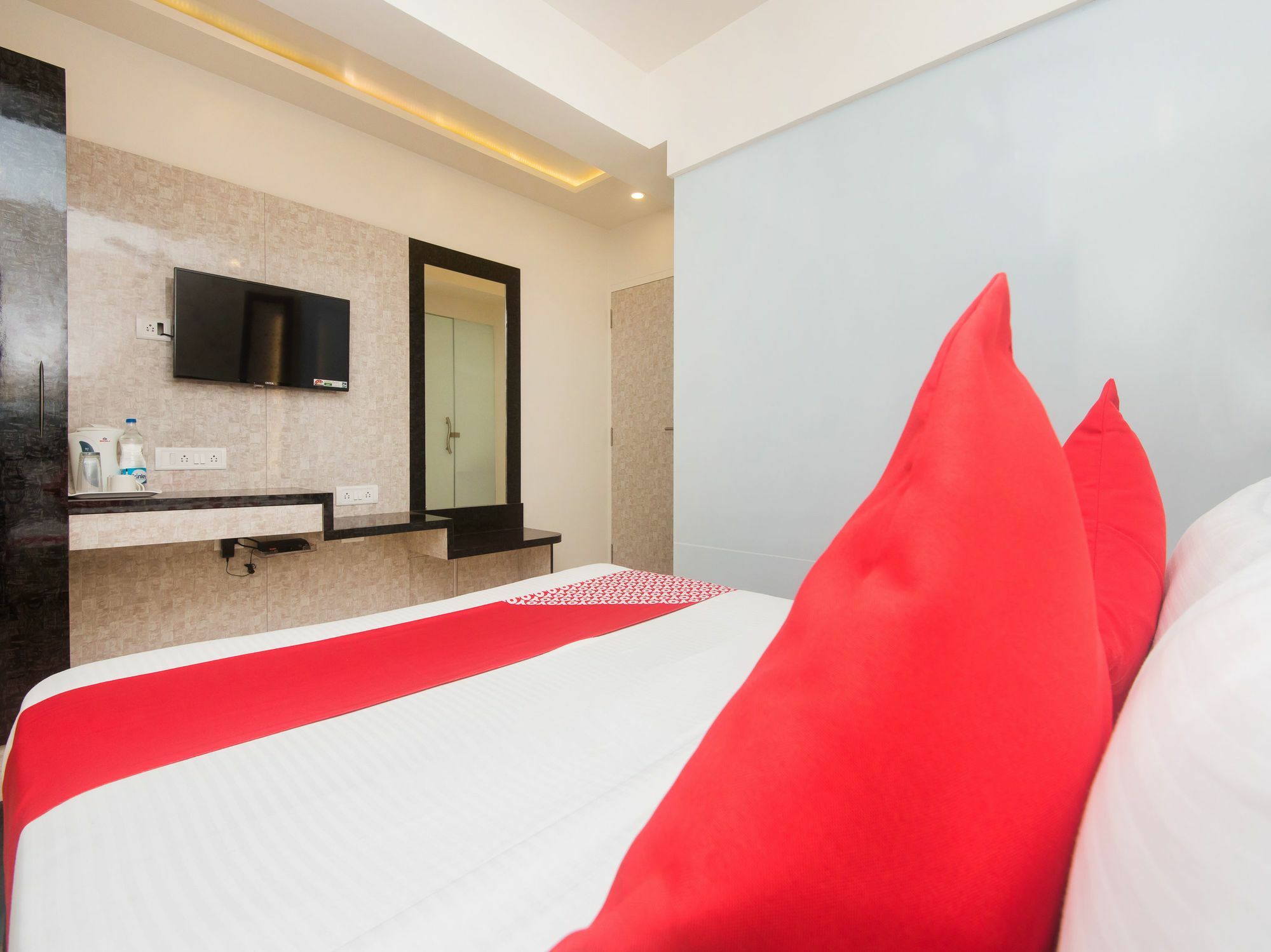 Fabexpress Veera Residency Hotel Mumbai