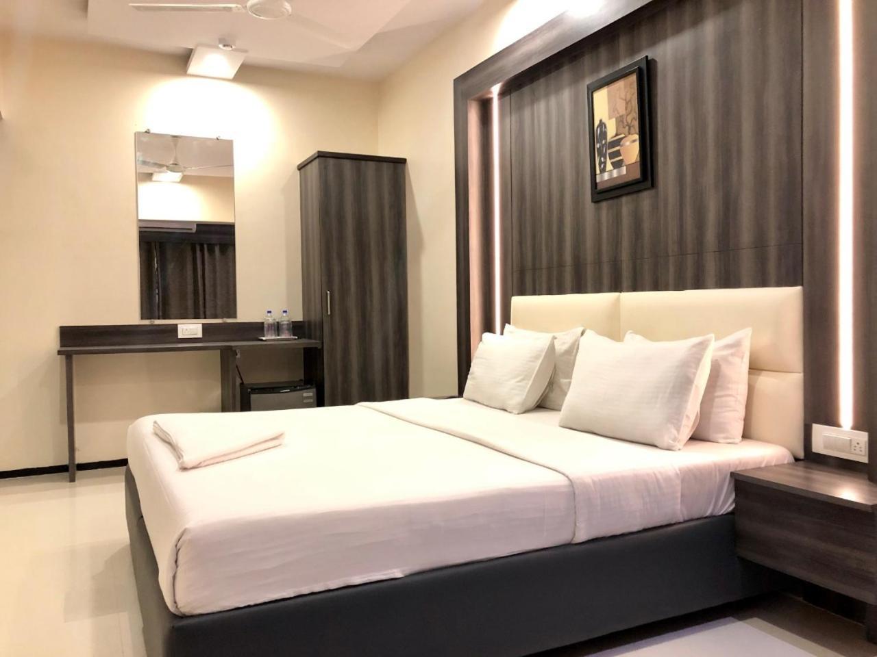 Hotel Avon Ruby Dadar