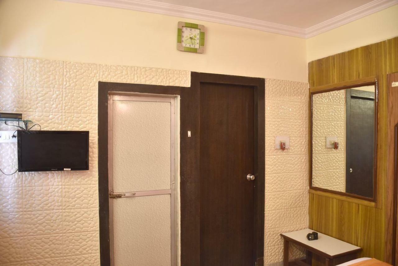 Hotel Maangta 111 @ Andheri East 3*