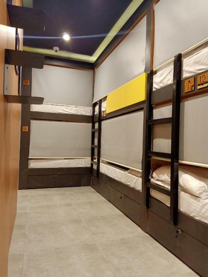 Stay Villa Hostel For Male And Female Mumbai