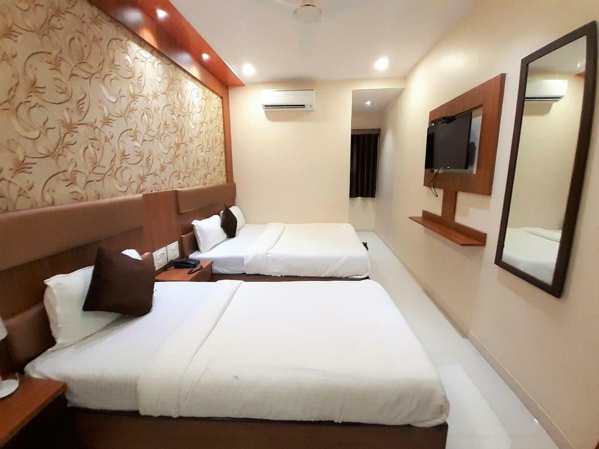 Hotel Hexa Royal Elite 3*