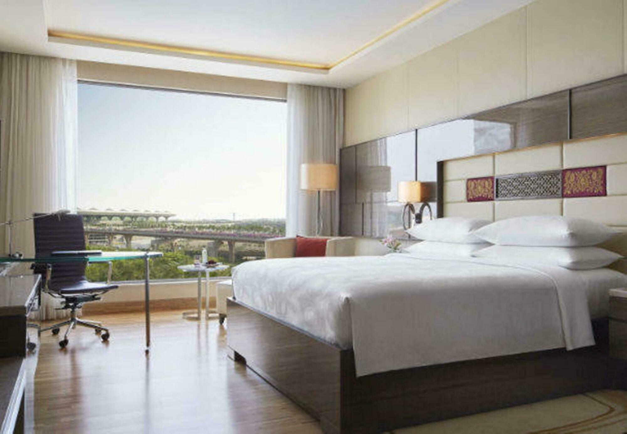 Jw Marriott Sahar Airport Hotel