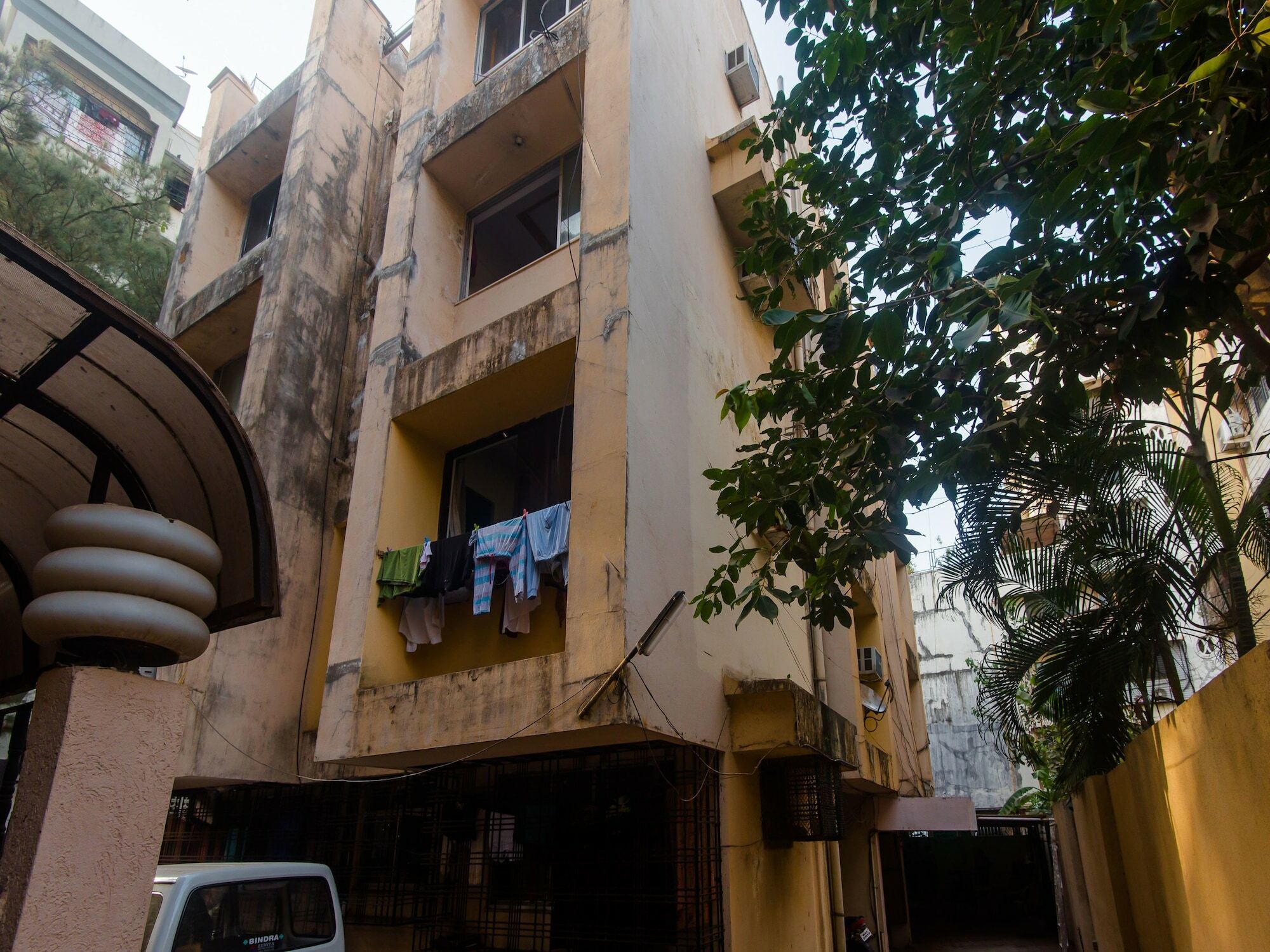 Hotel Oyo 13470 Symphony House 2*
